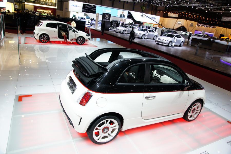  Fiat Abarth 500C 2011 года  (фото 48 из 49)